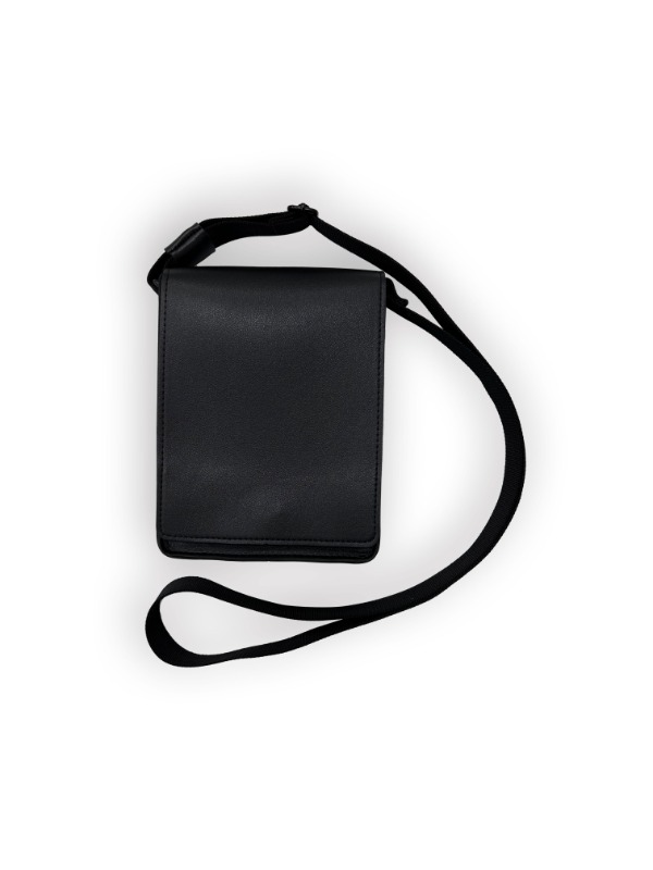 Field square mini leather bag